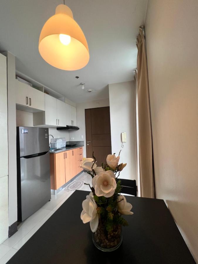 אפרטהוטל מנילה Manhattan Heights Tower D מראה חיצוני תמונה